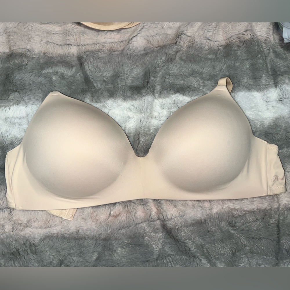 PINK Victoria's Secret Nude Bra